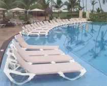 CHAISE-LANDING-210x170